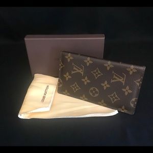 LV Credit Card Long Wallet